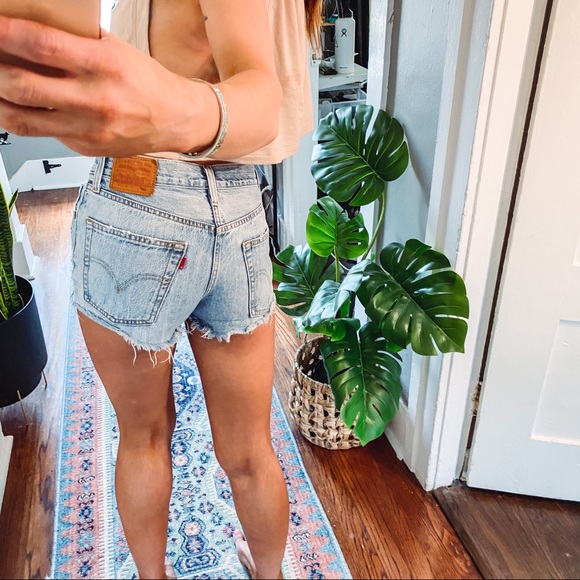 Levi’s 501 premium cut off high rise shorts sz25 - Picture 8 of 15